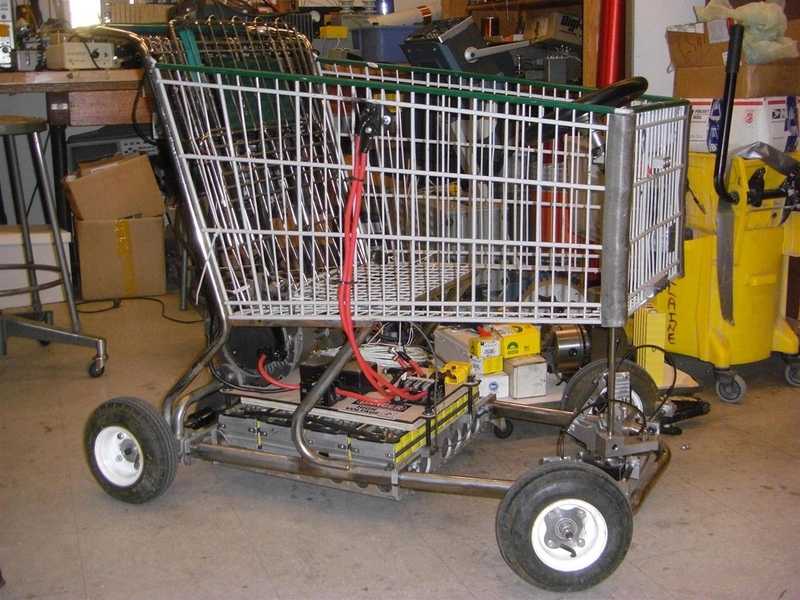 Illustration for article titled Electric Shopping Go-Kart Makes For Speedy, Stealthy Grocery-Getting